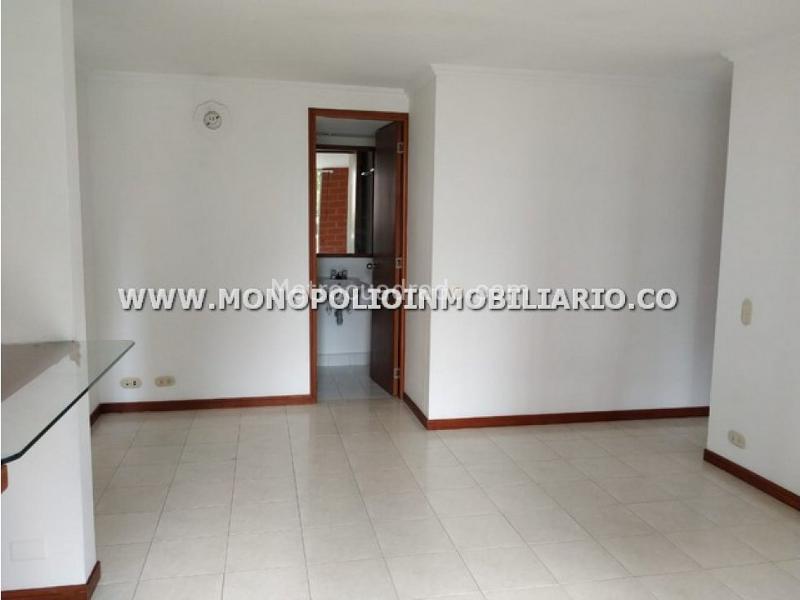 Apartamento de 2 Alcobas en Castropol (El Poblado) con Amenidades - 3