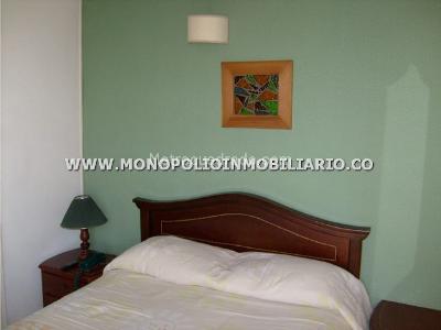 Apartamento de 3 alcobas en arriendo en Loma De San Julian, Medellín, 65 m² · foto 13 de 15