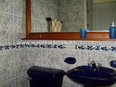 Apartamento de 3 alcobas en arriendo en Loma De San Julian, Medellín, 65 m² · foto 15 de 15