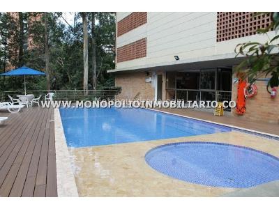 Apartamento de 3 alcobas en arriendo en Los Balsos, Medellín, 168 m² · foto 5 de 18