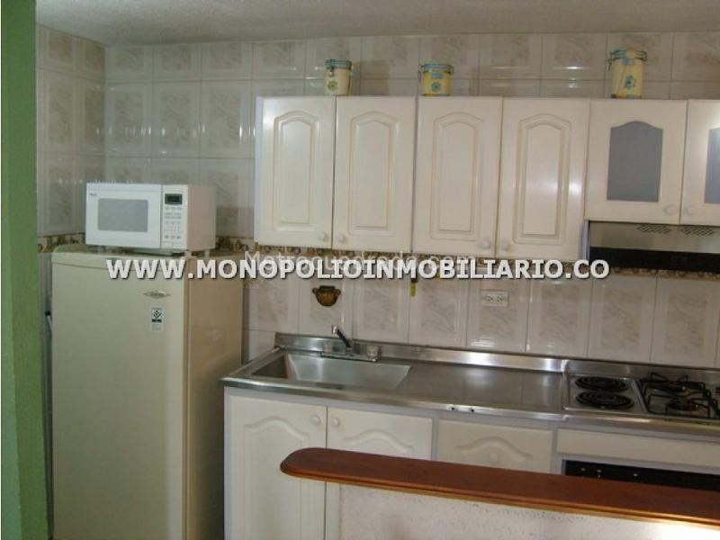 Apartamento Amoblado de 3 Alcobas en Loma de San Julián (Piso 10) - 4