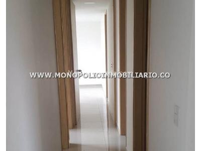 Apartamento de 3 alcobas en venta en La America, Medellín, 82 m² · foto 10 de 12