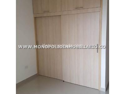 Apartamento de 3 alcobas en venta en La America, Medellín, 82 m² · foto 8 de 12
