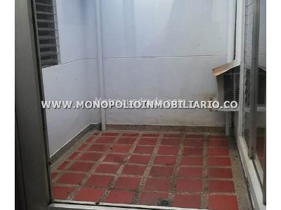 Casa de 5 alcobas en venta en Los Colores, Medellín, 390 m² · foto 17 de 20