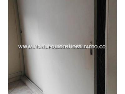 Casa de 5 alcobas en venta en Los Colores, Medellín, 390 m² · foto 6 de 20