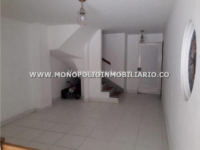 Apartamento de 3 alcobas en venta en Loma Del Campestre, Medellín, 200 m² · foto 2 de 10