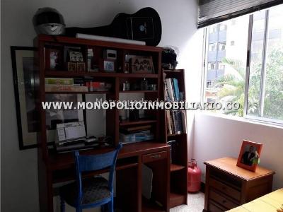 Apartamento de 3 alcobas en venta en Loma Del Campestre, Medellín, 200 m² · foto 3 de 10