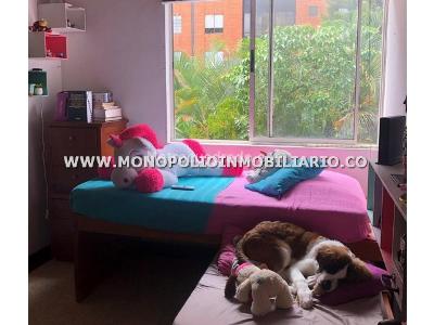 Apartamento de 3 alcobas en venta en Loma Del Campestre, Medellín, 200 m² · foto 4 de 10