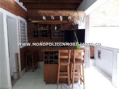 Apartamento de 3 alcobas en venta en Loma Del Campestre, Medellín, 200 m² · foto 7 de 10
