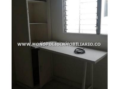 Casa de 5 alcobas en venta en Los Colores, Medellín, 390 m² · foto 15 de 20