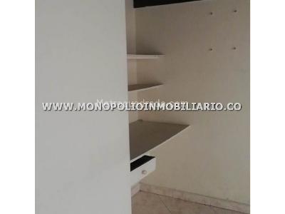 Casa de 5 alcobas en venta en Los Colores, Medellín, 390 m² · foto 18 de 20