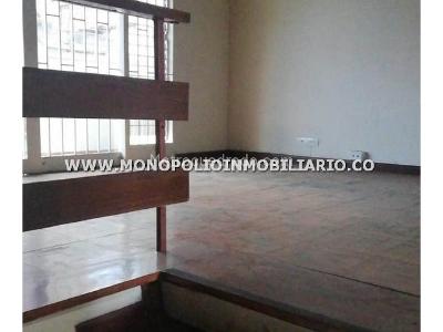 Casa de 5 alcobas en venta en Los Colores, Medellín, 390 m² · foto 20 de 20