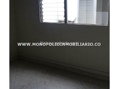 Casa de 5 alcobas en venta en Los Colores, Medellín, 390 m² · foto 7 de 20