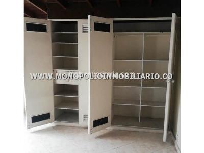 Casa de 5 alcobas en venta en Los Colores, Medellín, 390 m² · foto 8 de 20