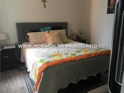 Apartamento de 3 alcobas en venta en Calasanz Noroccidente, Medellín, 85 m² · foto 2 de 13