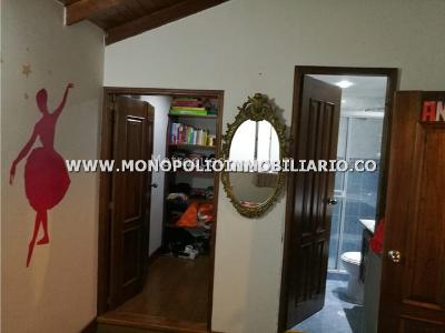 Casa en venta en Pontevedra, Envigado · foto 11 de 15