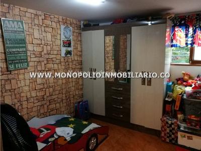 Casa en venta en Pontevedra, Envigado · foto 9 de 15