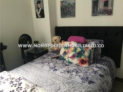 Apartamento de 3 alcobas en venta en Calasanz Noroccidente, Medellín, 85 m² · foto 12 de 13