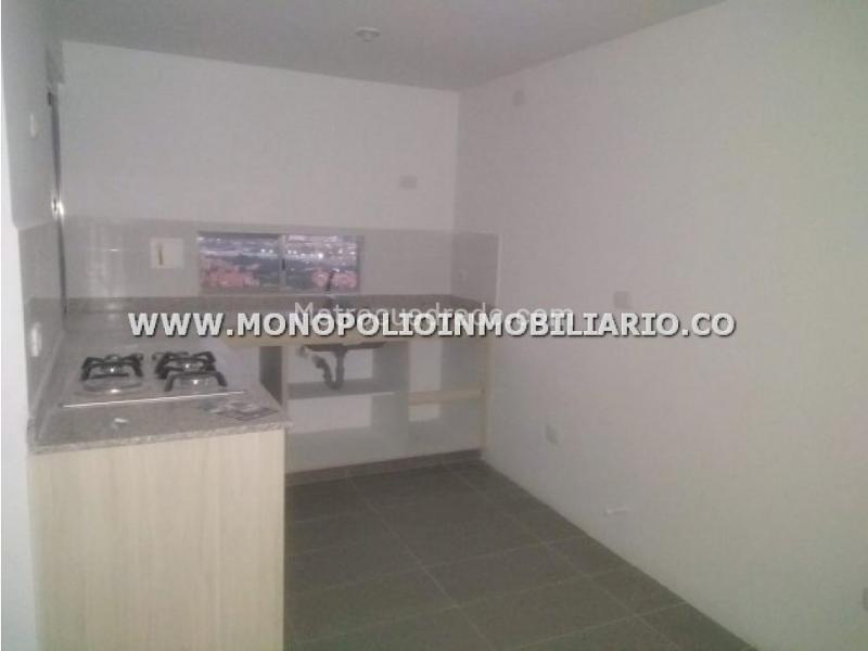 Apartamento en Arriendo de 3 Alcobas en Belén Loma de los Bernal (13°)