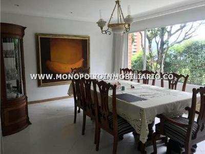 Casa de 4 alcobas en arriendo en El Tesoro, Medellín, 380 m² · foto 14 de 16