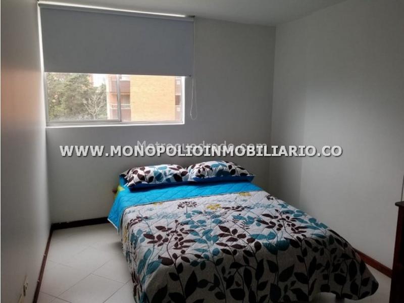 Cozy 2BR Apartment in Los Balsos - 8