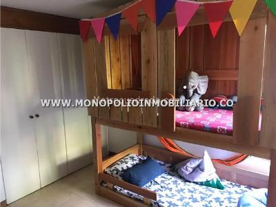 Apartamento en venta en Loma De San Julian, Medellín · foto 13 de 20