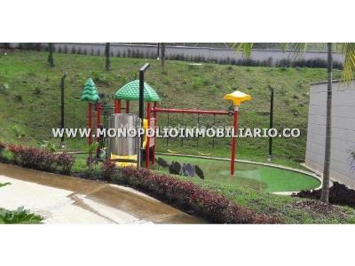 Apartamento en venta en Loma De Los Gonzalez, Medellín · foto 16 de 18