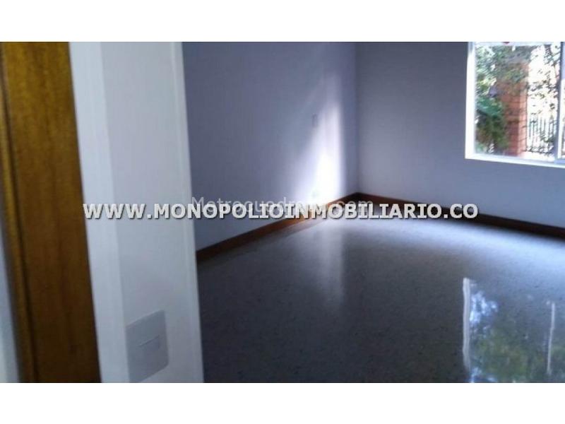 Casa Unifamiliar de 3 Alcobas en Castropol - 8