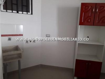 Apartamento de 2 alcobas en arriendo en El Tesoro, Medellín, 68 m² · foto 2 de 20