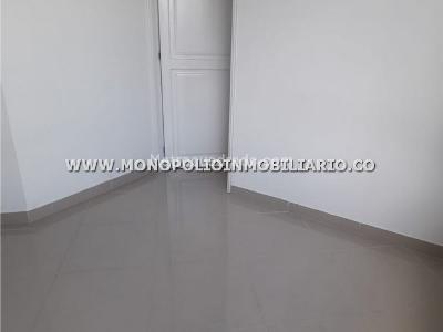 Apartamento de 2 alcobas en arriendo en El Tesoro, Medellín, 68 m² · foto 3 de 20