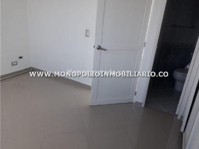Apartamento de 2 alcobas en arriendo en El Tesoro, Medellín, 68 m² · foto 7 de 20