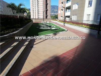 Apartamento en arriendo en Los Colores, Medellín · foto 15 de 20