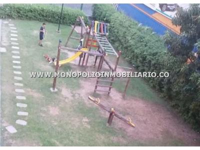Apartamento en arriendo en Castropol, Medellín · foto 12 de 15