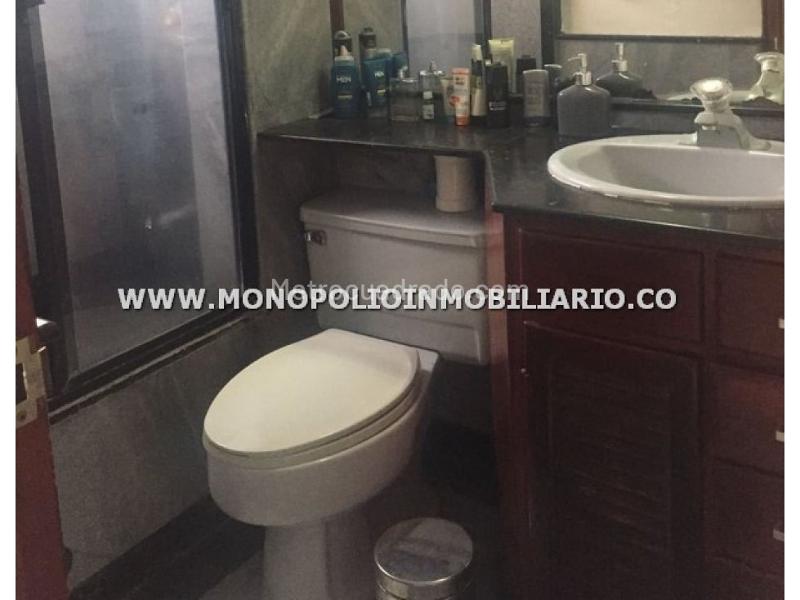 Furnished 3BR Apartment in Las Lomas, El Poblado (10th Floor) - 4