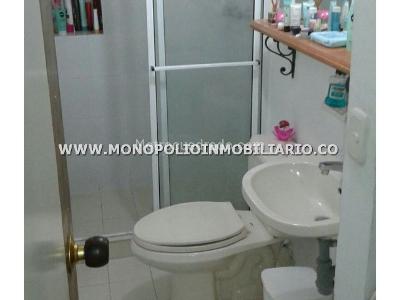 Apartamento de 2 alcobas en arriendo en Conquistadores, Medellín, 80 m² · foto 4 de 15