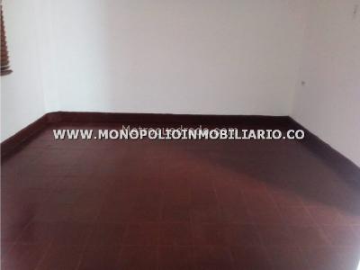 Casa de 4 alcobas en arriendo en Granada, Medellín, 180 m² · foto 6 de 9