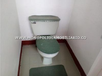 Casa de 4 alcobas en arriendo en Granada, Medellín, 180 m² · foto 9 de 9