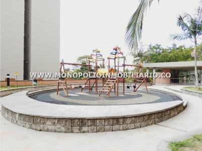 Apartamento de 3 alcobas en venta en La Castellana, Medellín, 82 m² · foto 13 de 20