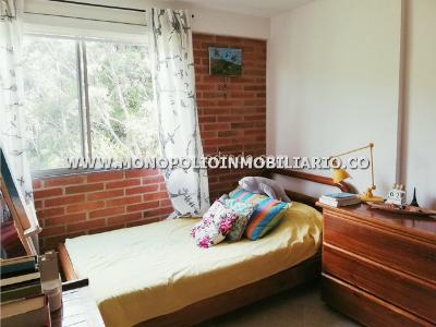 Apartamento de 3 alcobas en venta en La Castellana, Medellín, 82 m² · foto 16 de 20