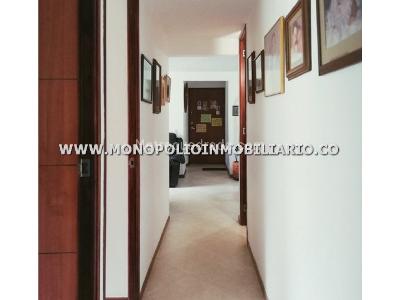 Apartamento de 3 alcobas en venta en La Castellana, Medellín, 82 m² · foto 4 de 20