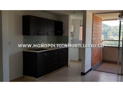 Apartamento en venta en Ditaires, Itagüí · foto 2 de 13