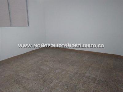 Casa de 5 alcobas en venta en El Poblado, Medellín, 264 m² · foto 5 de 13