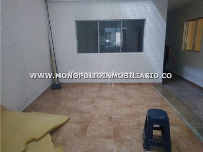 Casa de 5 alcobas en venta en El Poblado, Medellín, 264 m² · foto 6 de 13
