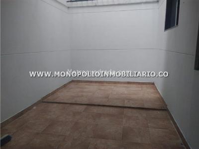 Casa de 5 alcobas en venta en El Poblado, Medellín, 264 m² · foto 10 de 13