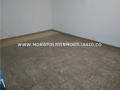 Casa de 5 alcobas en venta en El Poblado, Medellín, 264 m² · foto 11 de 13