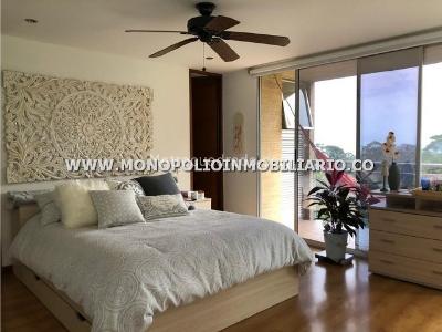 Apartamento de 1 alcoba en arriendo en Los Balsos, Medellín, 105 m² · foto 4 de 11
