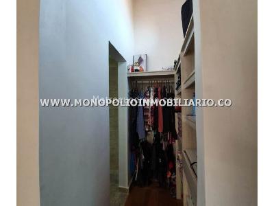 Apartamento en venta en Loma Del Indio, Medellín · foto 11 de 20