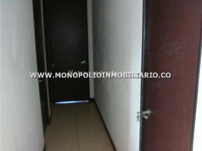 Apartamento en venta en Loma Del Indio, Medellín · foto 2 de 20
