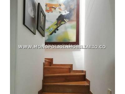 Casa de 4 alcobas en venta en Castropol, Medellín, 140 m² · foto 3 de 9