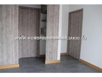 Apartamento de 4 alcobas en venta en La Castellana, Medellín, 142 m² · foto 2 de 13